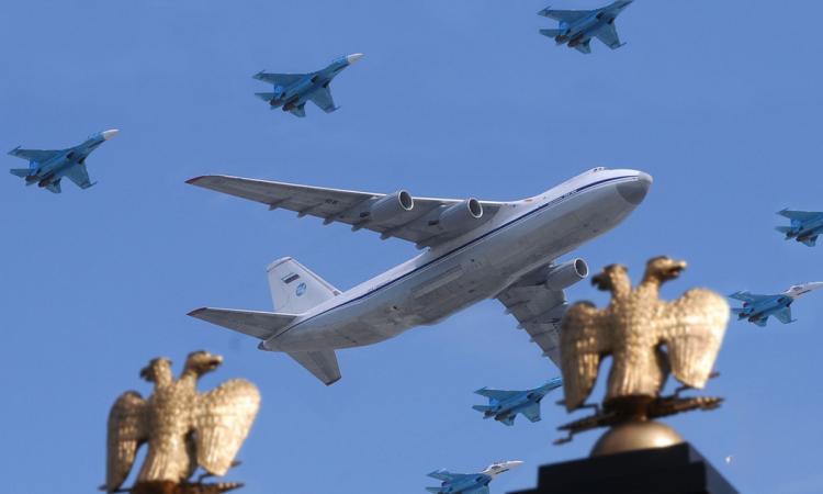 В Кремле прокомментировали кражу оборудования с самолета "Судного дня"